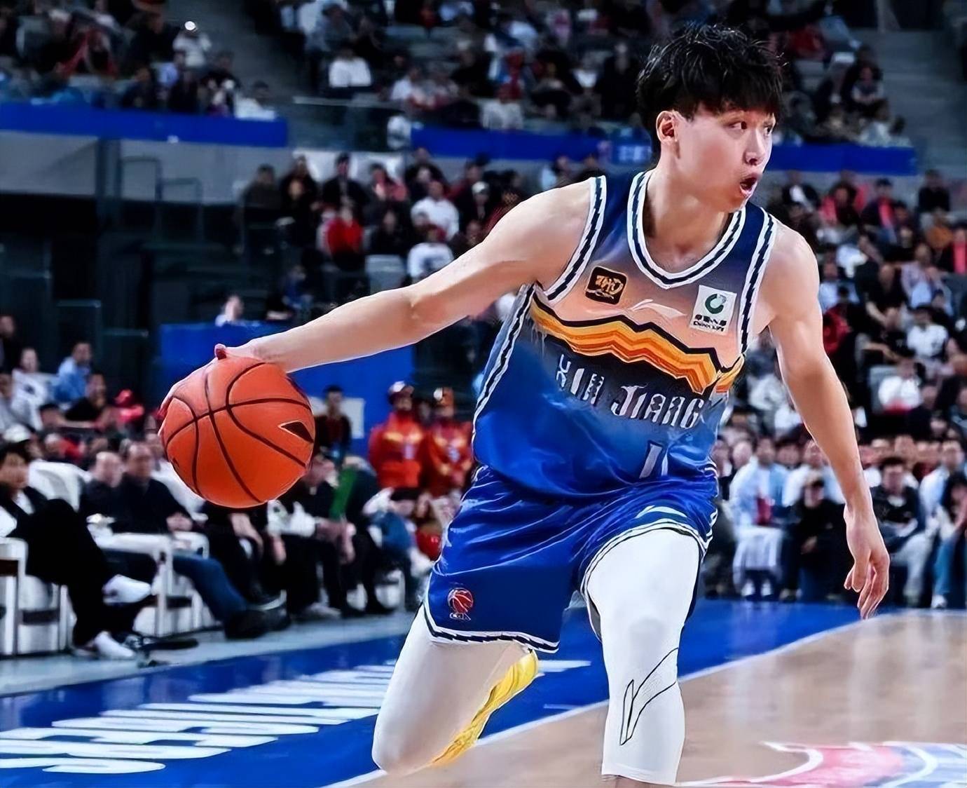 新疆广汇发布备战花絮,赛后远射贴柱,NBA总决赛任务艰巨,高层口径保持一致的简单介绍 新疆广汇发布备战花絮,赛后远射贴柱,NBA总决赛任务艰巨,高层口径保持一致的简单介绍