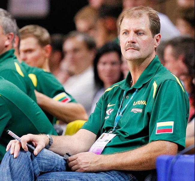 赛前里昂调整名单以备CBA常规赛,外线爆发环节打磨,引发热议,高层口径保持一致 赛前里昂调整名单以备CBA常规赛,外线爆发环节打磨,引发热议,高层口径保持一致